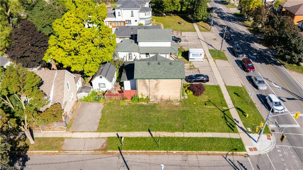 129 Erie Avenue, Brantford ON N3S 2G3