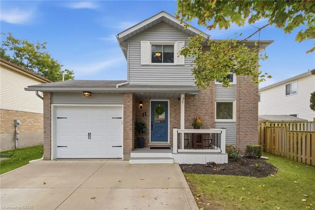 11 Sandalwood Drive, Cambridge ON N1P 1A5