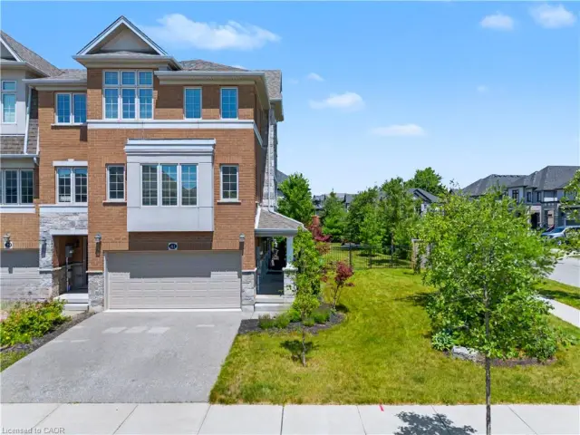 41 Sportsman Hill Street, Kitchener ON N2P 0J4