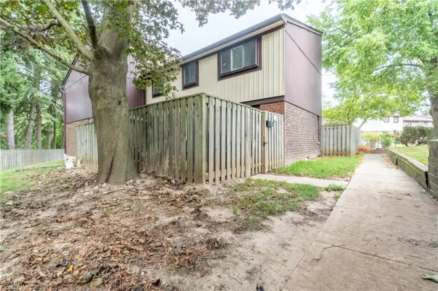 121-45 Marksam Road, Guelph ON N1H 6Y9