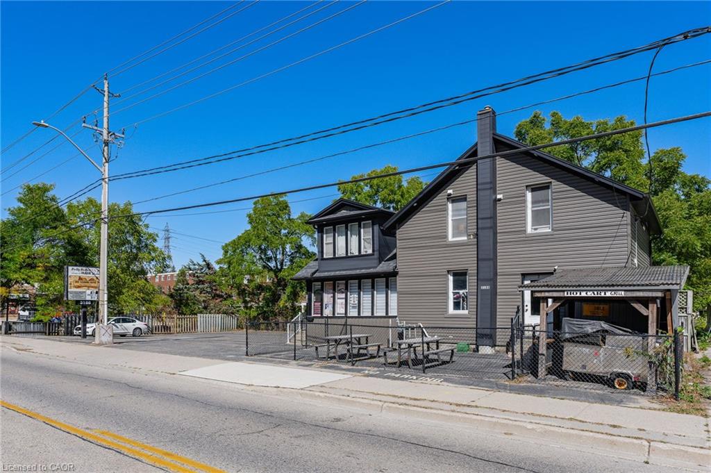 3188 King Street E, Kitchener ON N2A 1B3
