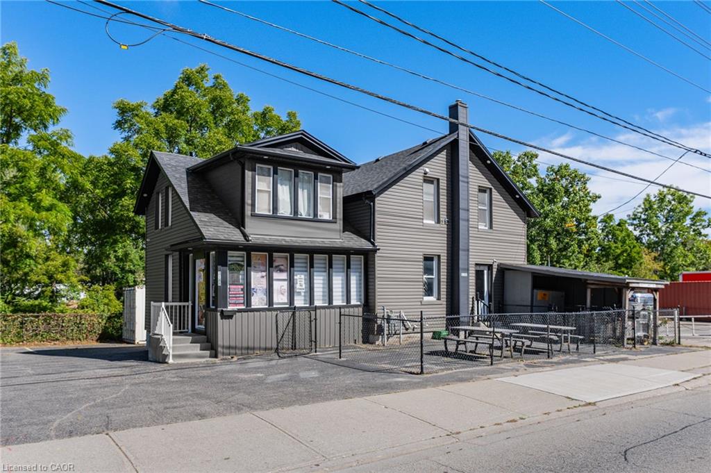 3188 King Street E, Kitchener ON N2A 1B3