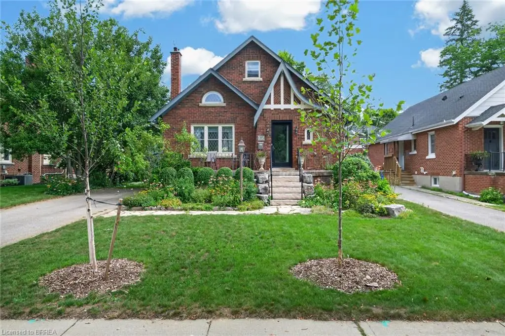 17 Lincoln Avenue, Brantford ON N3T 4S5