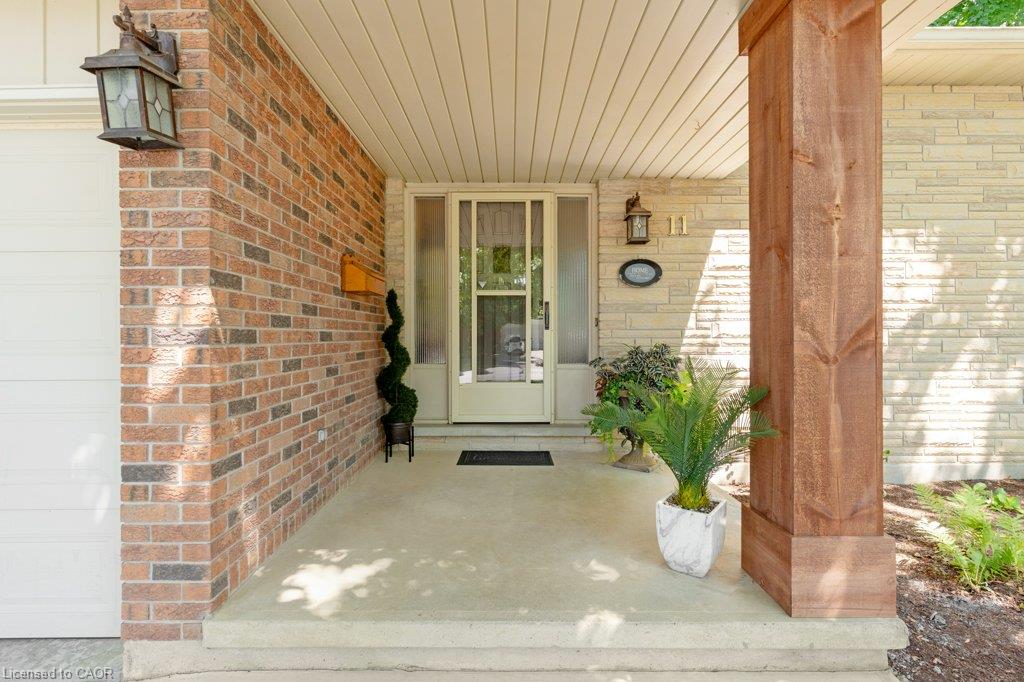 11 Grey Owl Drive, Elmira ON N3B 1S4