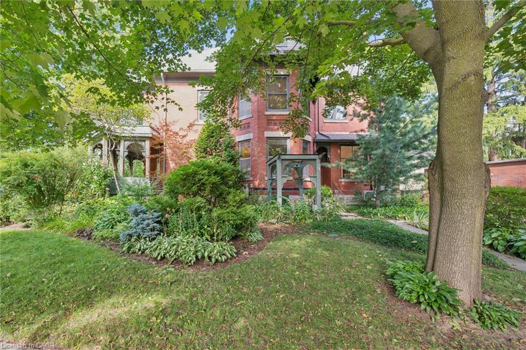 80 London Road W, Guelph ON N1H 2B7