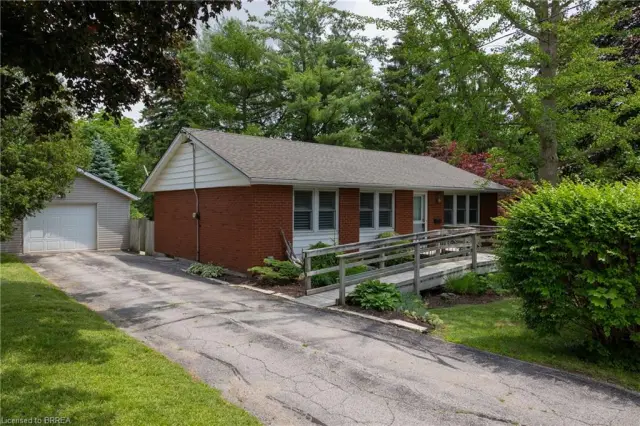 156 Mutual Street N, Ingersoll ON N5C 2A3