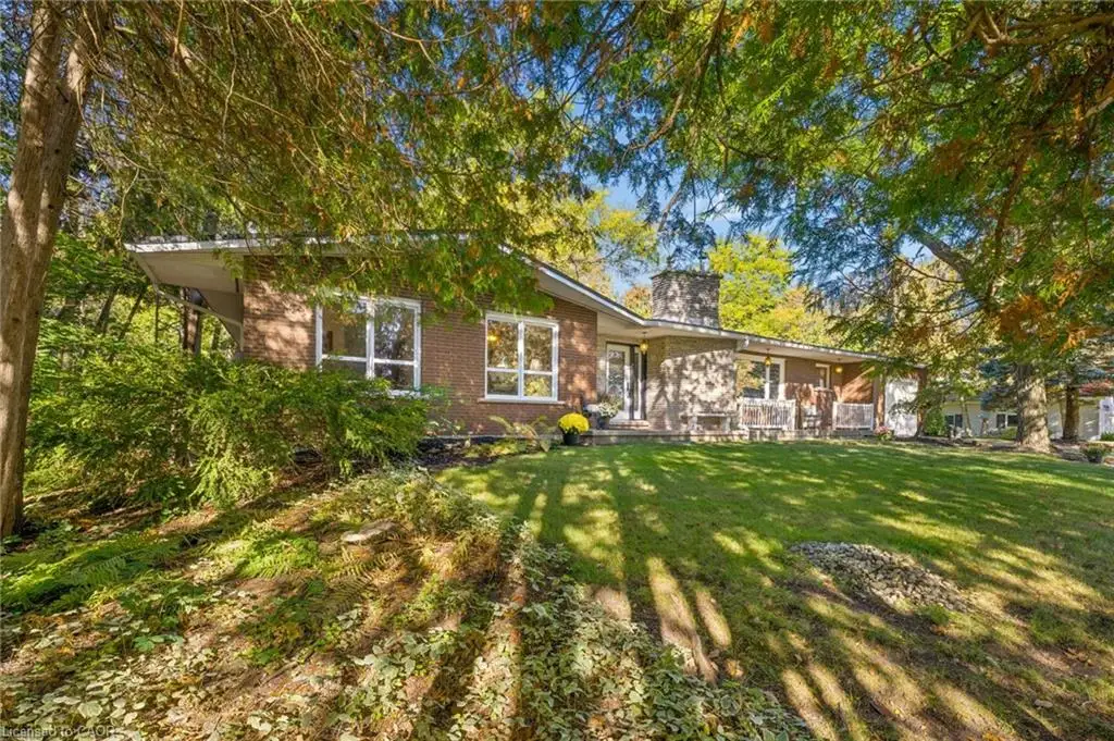 42 Greenwood Road, Bloomingdale ON N0B 1K0