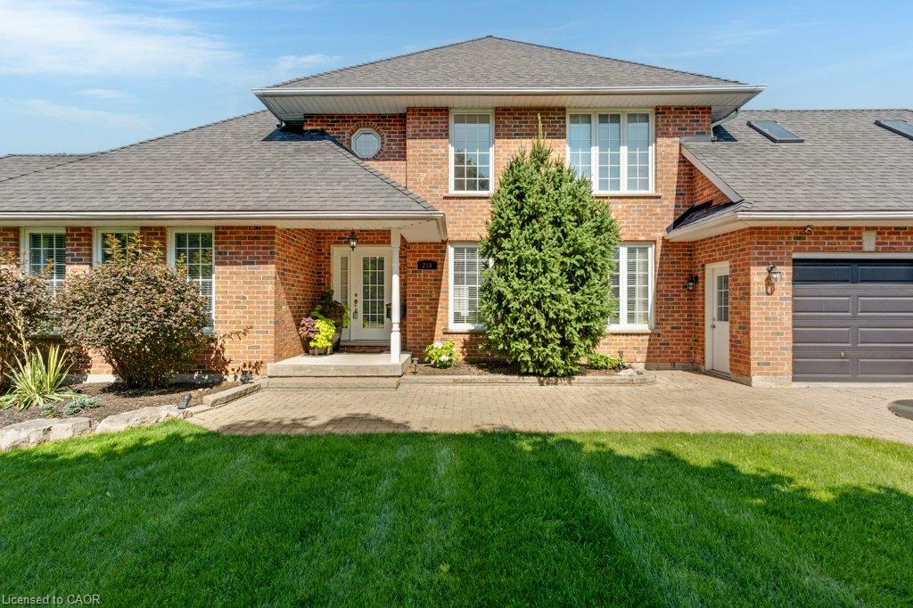 216 Red Maple Court, North Dumfries ON N1R 5S6