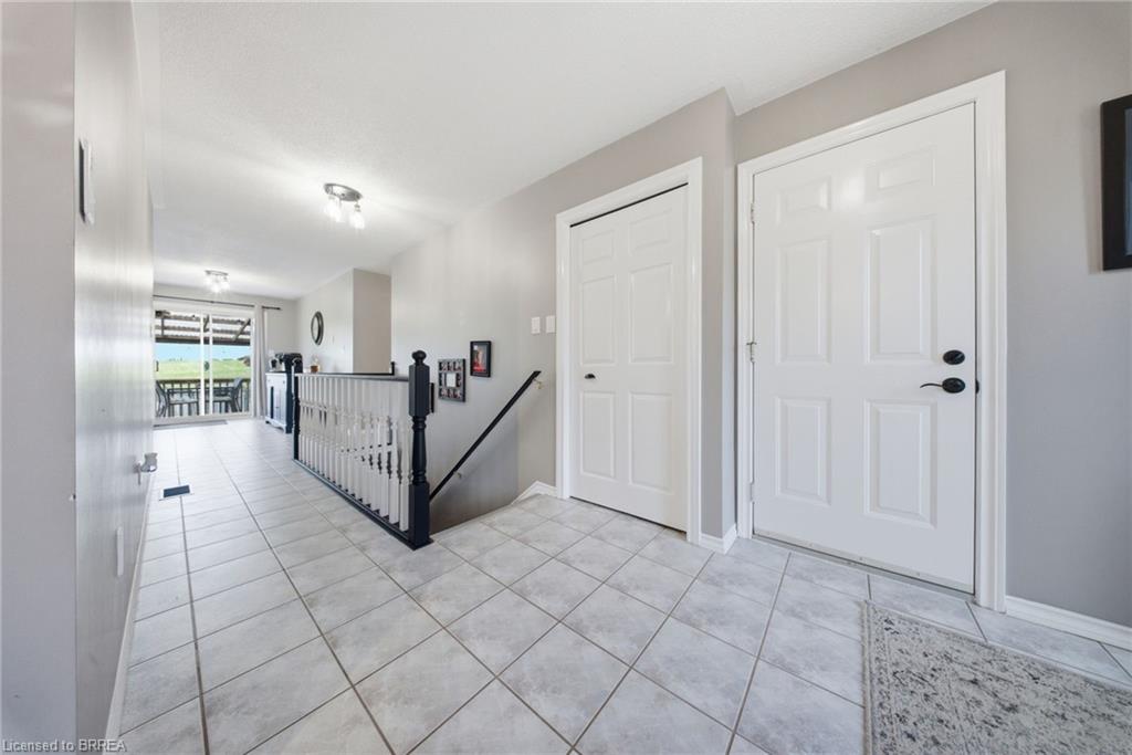 68 Allensgate Drive, Brantford ON N3V 1E2