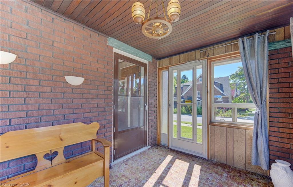 224 Weber Street E, Kitchener ON N2H 1E8