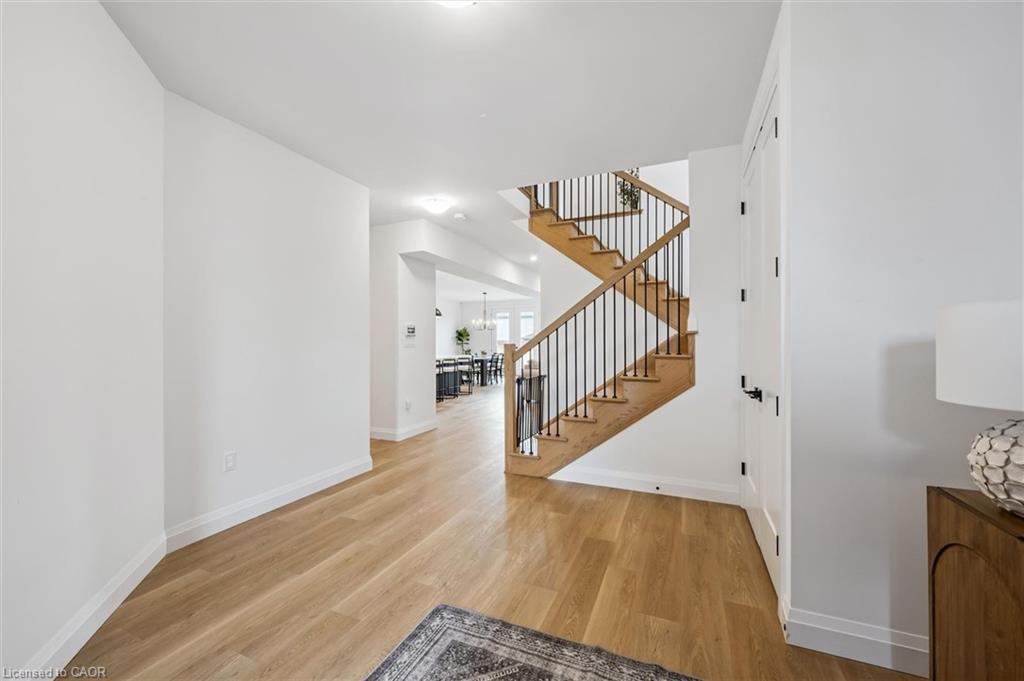 203 Schmidt Drive, Arthur ON N0G 1A0