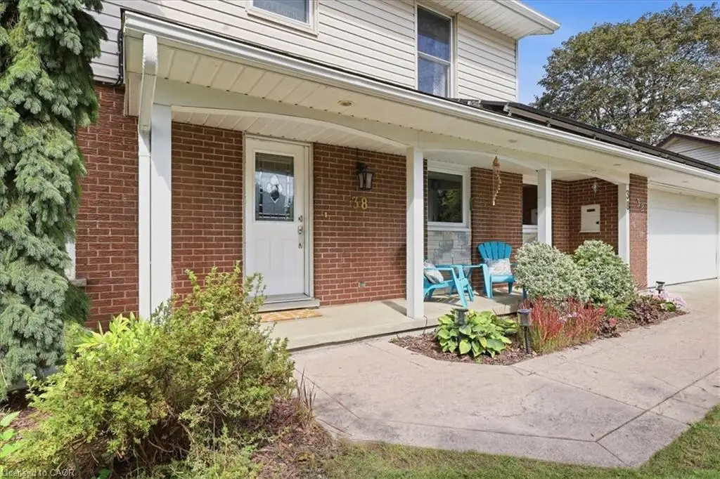 38 Lyle Place, Kitchener ON N2B 2J6