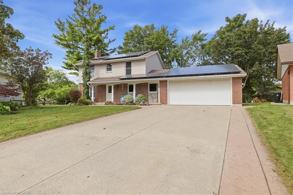 38 Lyle Place, Kitchener ON N2B 2J6