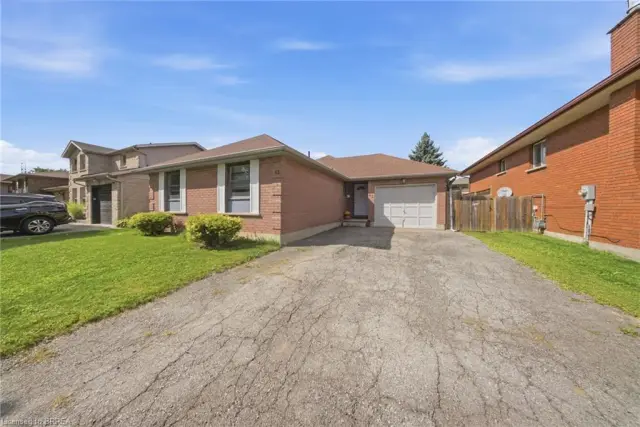 43 Ruffian Road, Brantford ON N3P 1R5