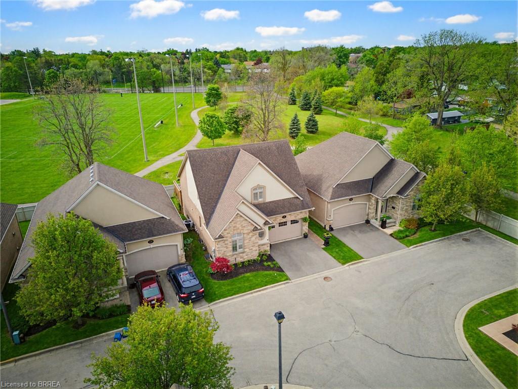 9-68 Fairview Drive, Brantford ON N3R 2W9
