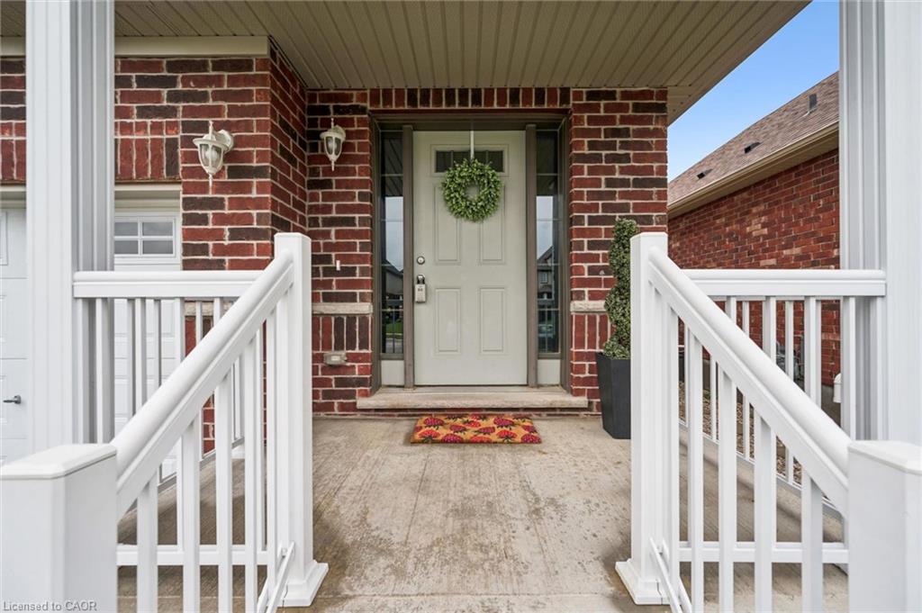 335 Finoro Crescent, Elmira ON N3B 0C3