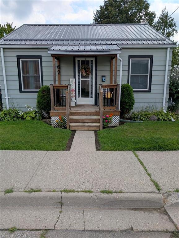 62 Ninth Avenue, Brantford ON N3S 1E4