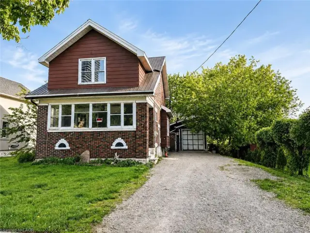 27 Oak Street, Kitchener ON N2G 1L4