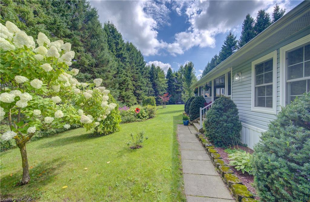 30 Grand Vista Crescent, Mount Forest ON N0G 2L0