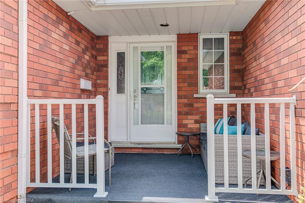 45 Olivetree Road, Brantford ON N3R 7X1