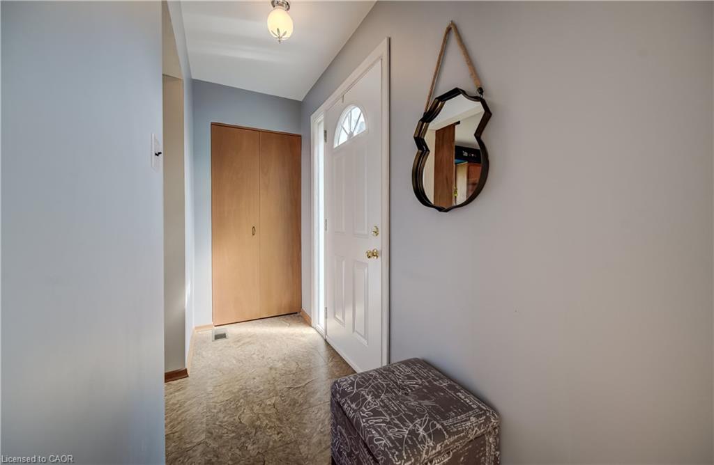 30 Kingswood Drive, Kitchener ON N2E 1A7