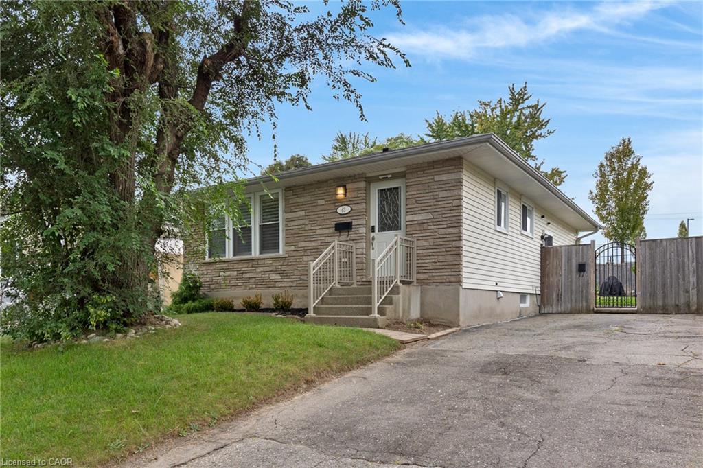 63 Cedarhill Crescent, Kitchener ON N2E 1R3