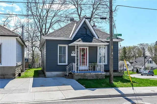 27 High Street, Brantford ON N3R 3Y3