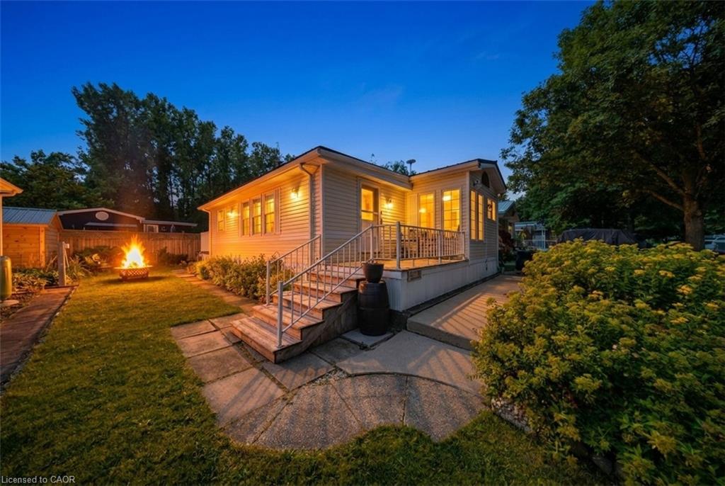 428 Pine Pass, Wellington ON N1M 2W5