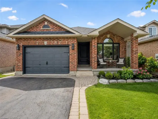 18 Keys Crescent, Guelph ON N1G 5J7