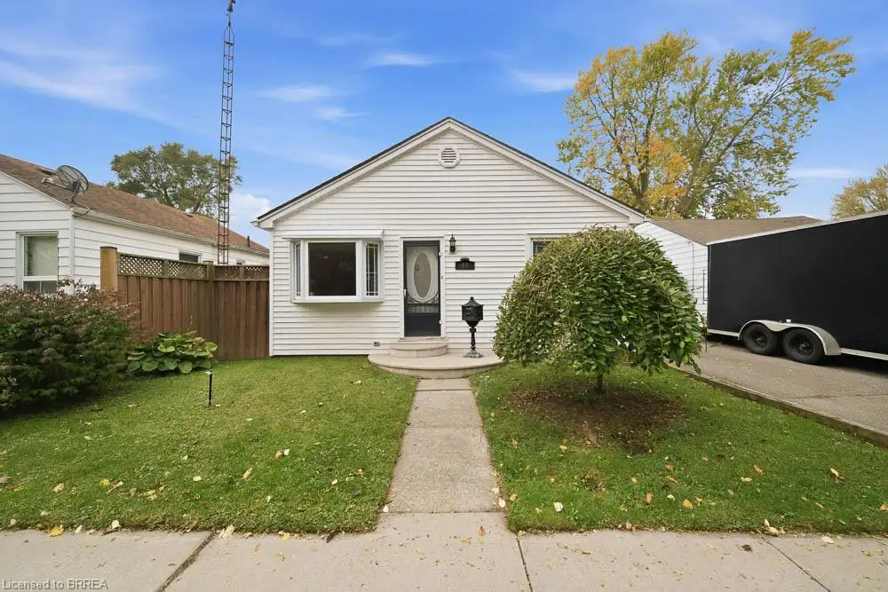 69 Sixth Avenue, Brantford ON N3S 1A8