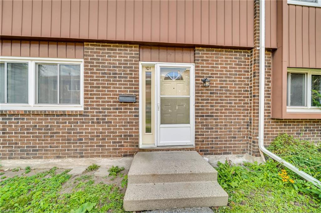 101-121 University Avenue E, Waterloo ON N2J 4J1