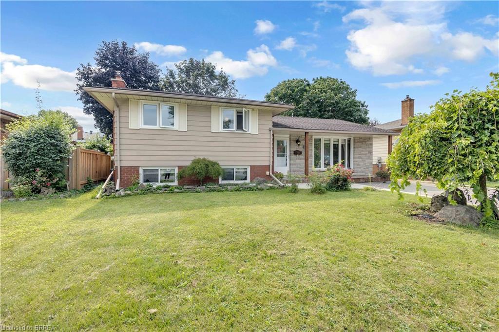92 Brier Park Road, Brantford ON N3R 5T4