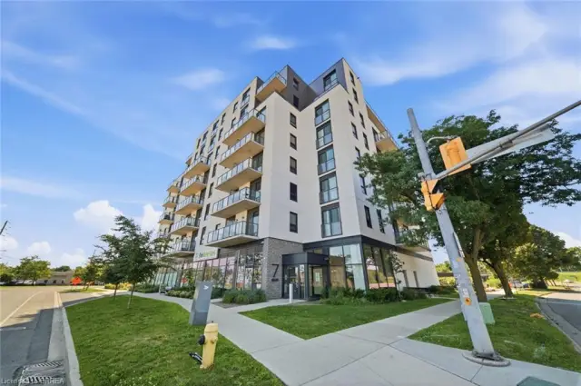 202-7 Erie Avenue, Brantford ON N3S 2E7