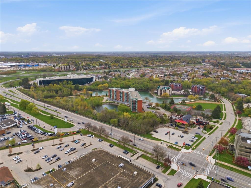 215-30 Blue Springs Drive, Waterloo ON N2J 4T2