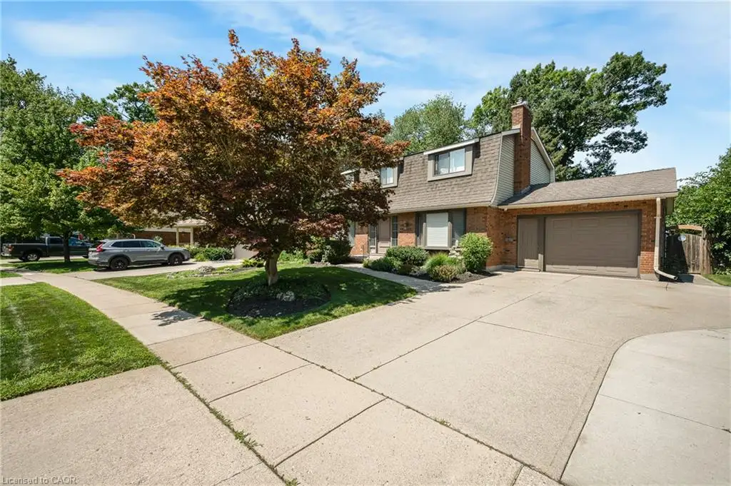 30 Westwood Crescent, Cambridge ON N1S 3W6