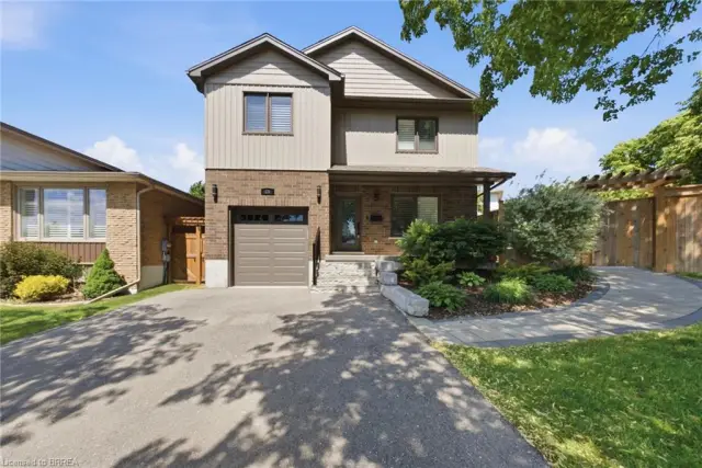 21 Sandy Row, Brantford ON N3T 5Z3