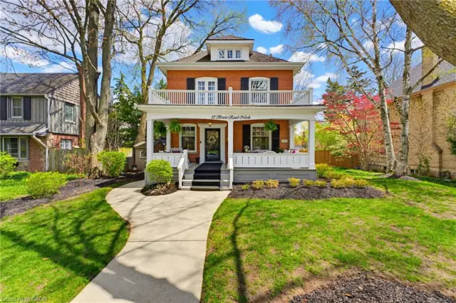 33 Brant Road N, Cambridge ON N1S 2W3