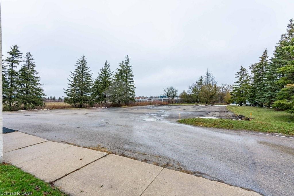 440 Weber Street N, Waterloo ON N2L 4E7