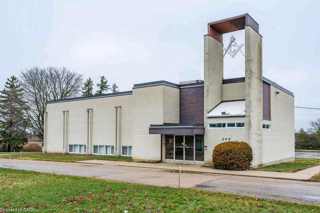 440 Weber Street N, Waterloo ON N2L 4E7