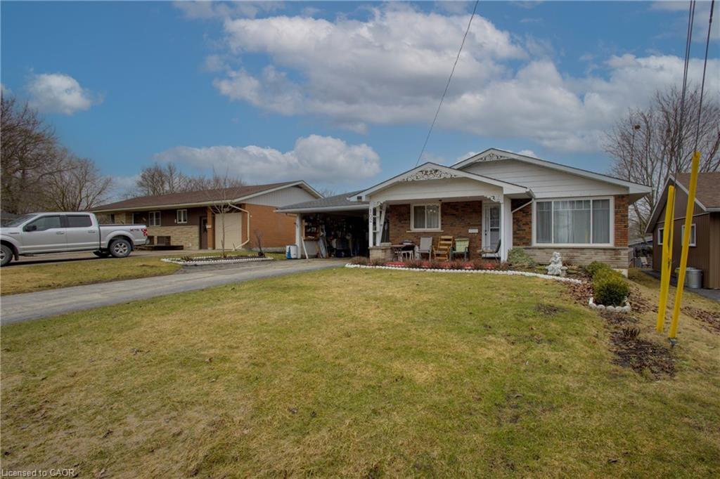 102 Byeland Drive, Mount Forest ON N0G 2L2