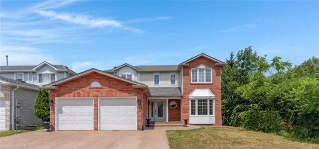 62 Glenvalley Drive, Cambridge ON N1T 1N8