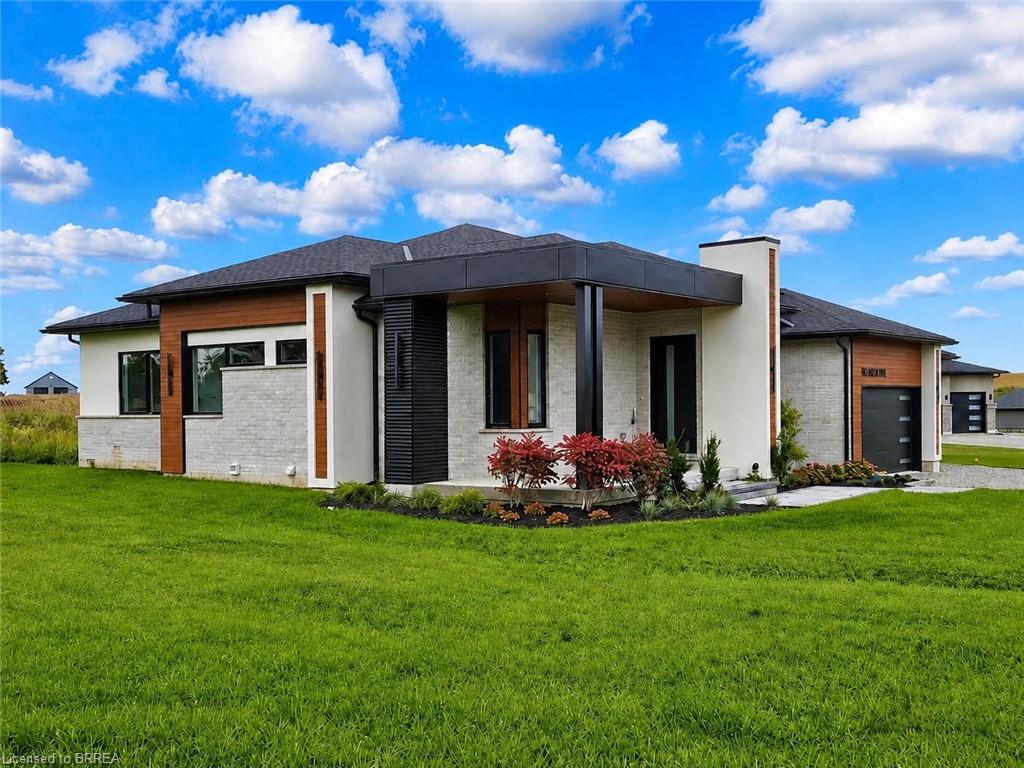 2 Hudson Drive, Brantford ON N3T 6V6