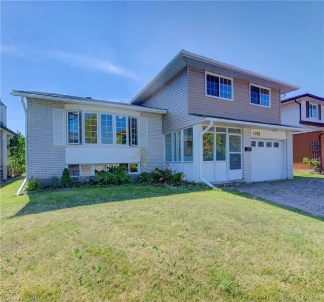 1493 Queens Boulevard, Kitchener ON N2M 1E3