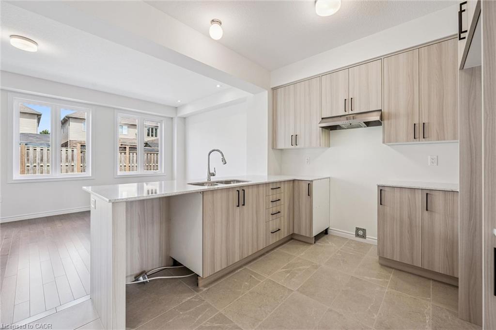 5 Appliances are included