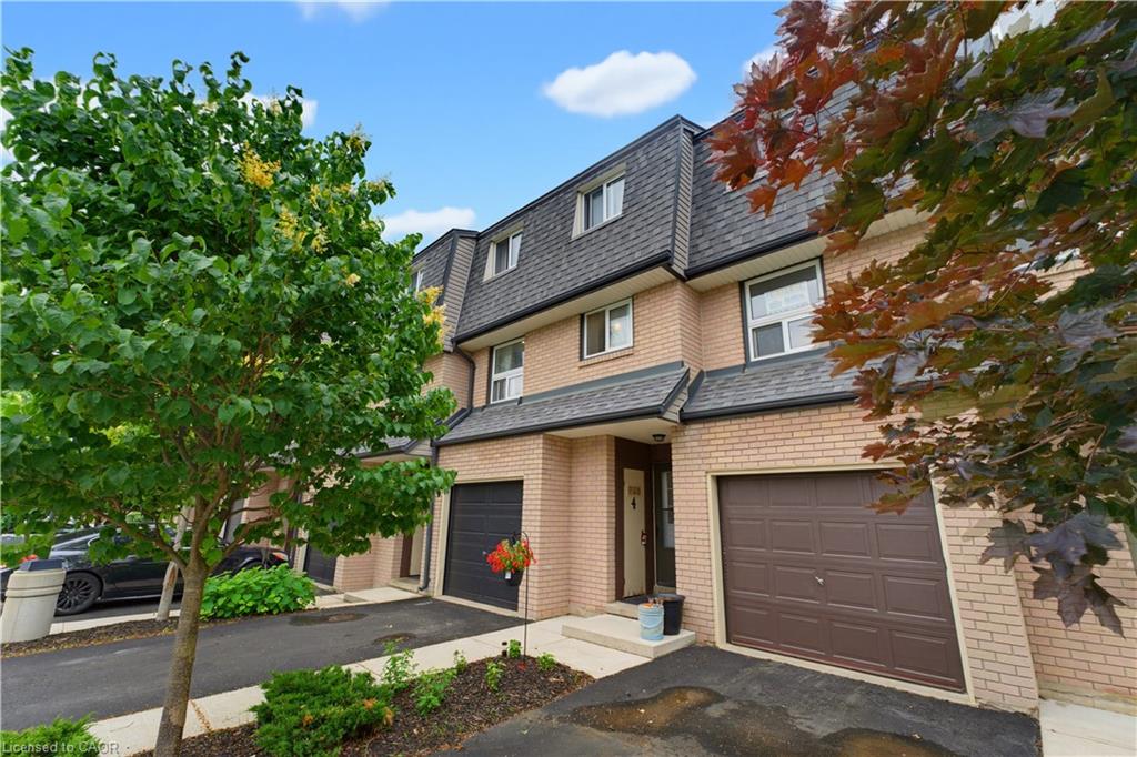 4-138 Blackhorne Drive, Kitchener ON N2E 1Z3