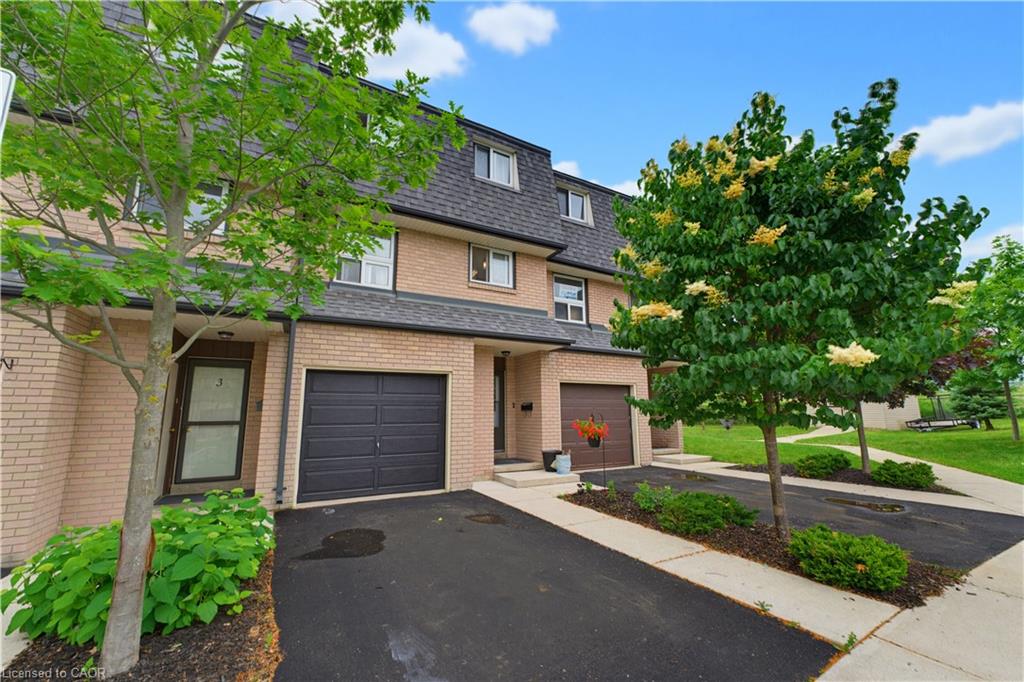 4-138 Blackhorne Drive, Kitchener ON N2E 1Z3