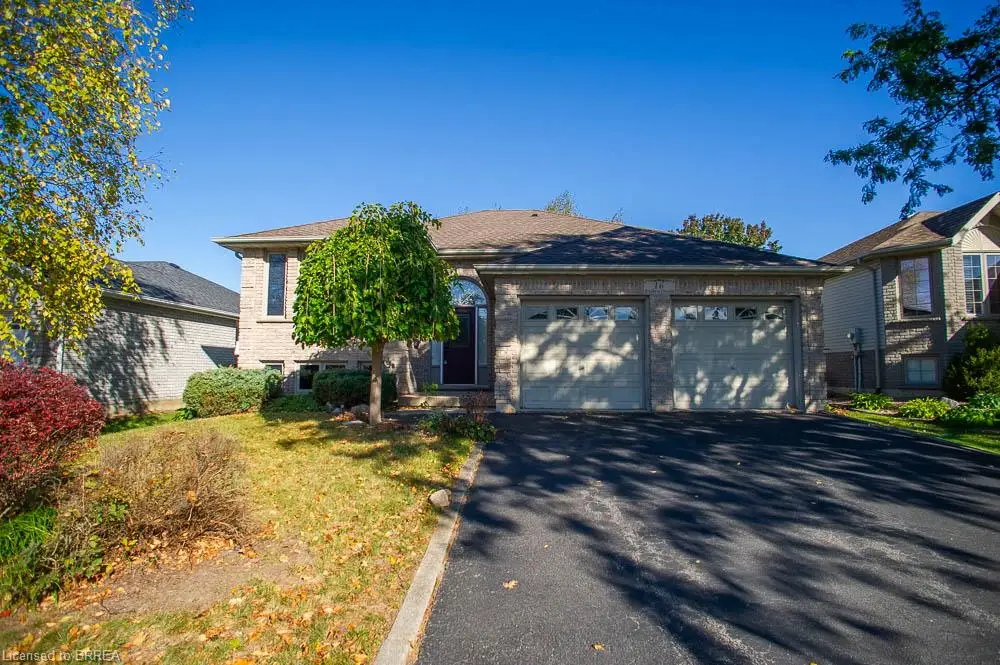 16 Bradbury Crescent, Paris ON N3L 4E1