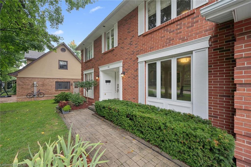 35 Pintail Drive, Elmira ON N3B 3G8